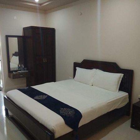 Jnr Grand 호텔 Madanapalle 외부 사진